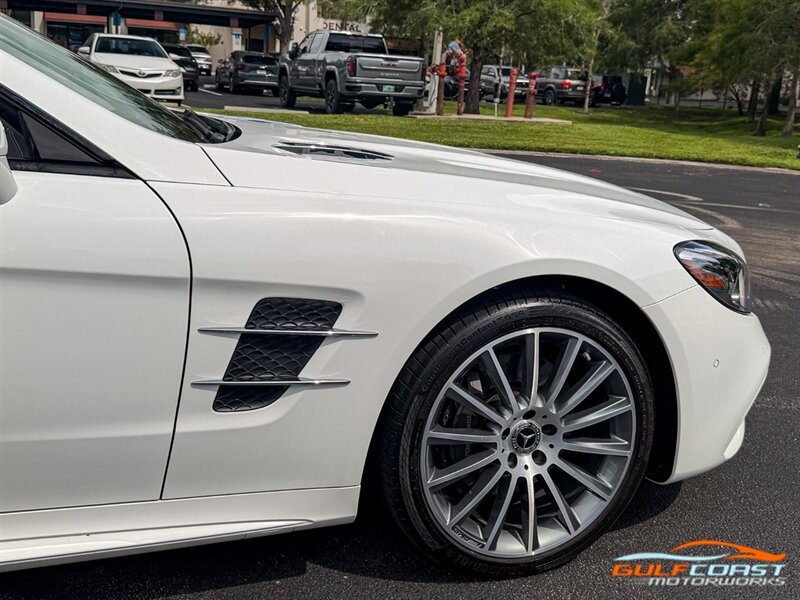 Used 2019 Mercedes-Benz SL 550 w/ Driver Assistance Package image 61