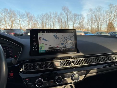 Used 2022 Honda Civic Touring image 15