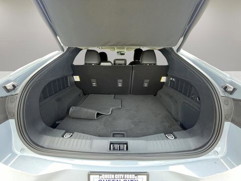 Used 2025 Ford Mustang Mach-E Premium RWD image 33