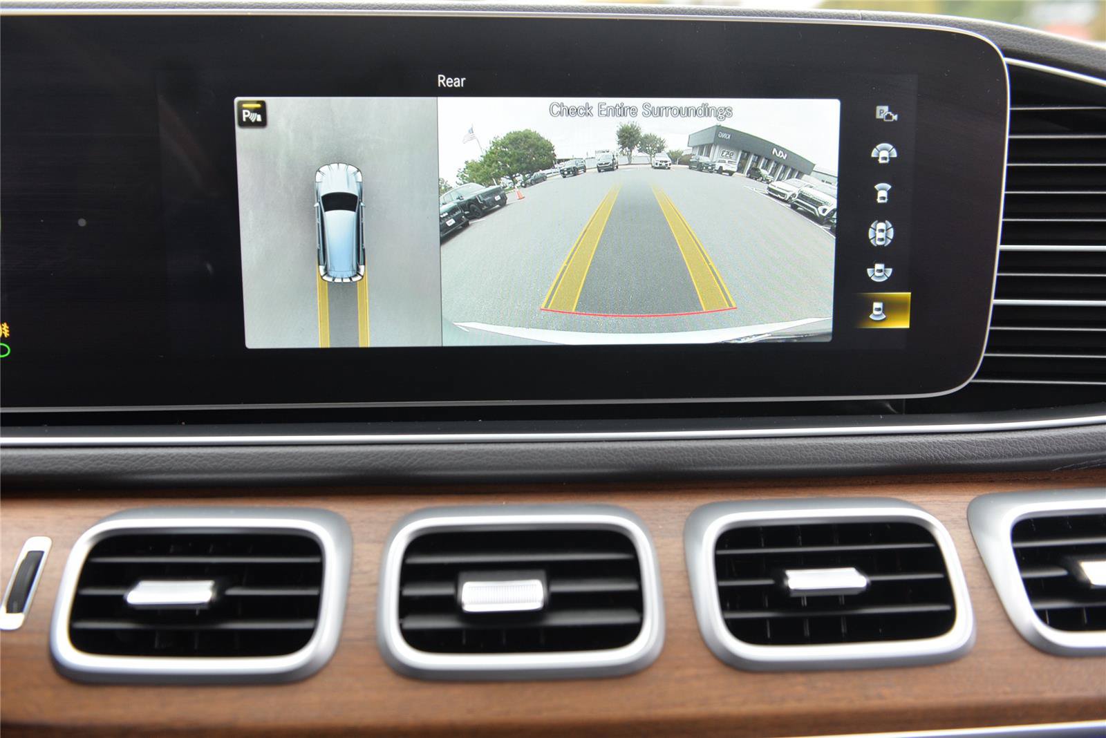 Used 2020 Mercedes-Benz GLS 580 4MATIC image 31