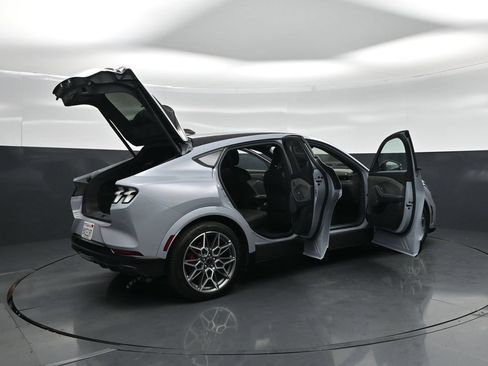 Used 2025 Ford Mustang Mach-E GT AWD/4WD image 5