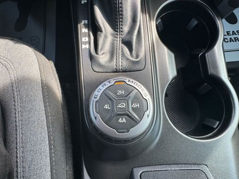 Used 2021 Ford Bronco Big Bend w/ Sasquatch Package AWD/4WD image 19
