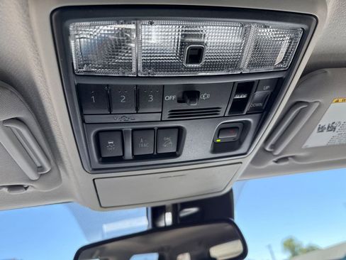 Used 2021 Toyota 4Runner SR5 Premium w/ Moonroof Package AWD/4WD image 25