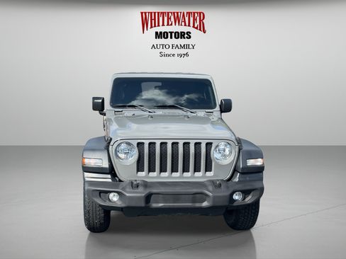 Used 2018 Jeep Wrangler Unlimited Sport S AWD/4WD image 8