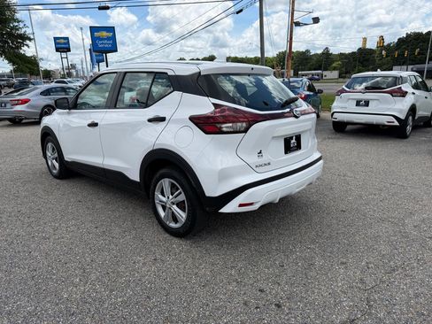 Used 2021 Nissan Kicks S FWD image 25