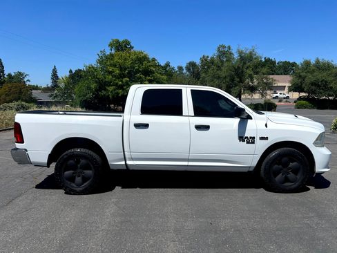 Used 2020 RAM 1500 Express w/ Wheel & Sound Group AWD/4WD image 14