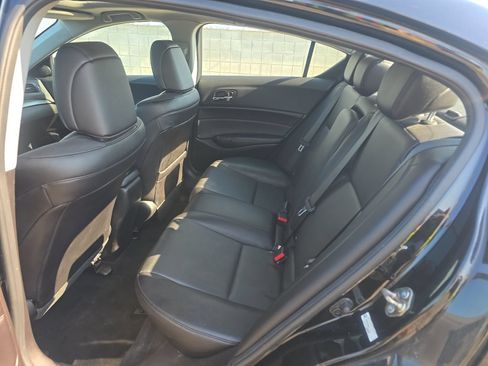 Used 2017 Acura ILX FWD image 14