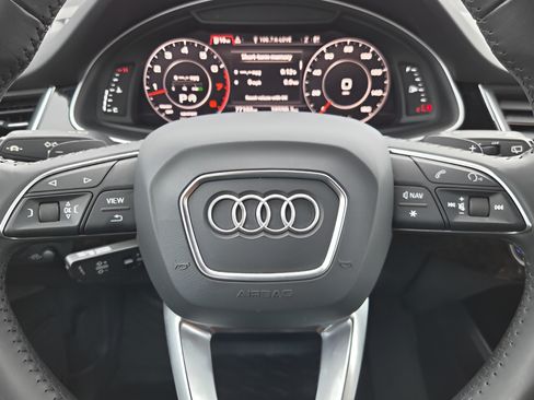 Used 2019 Audi Q7 3.0T Prestige w/ Prestige Package AWD/4WD image 25