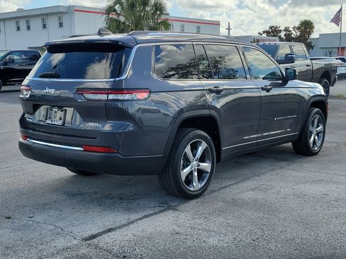 Used 2022 Jeep Grand Cherokee L Limited AWD/4WD image 7