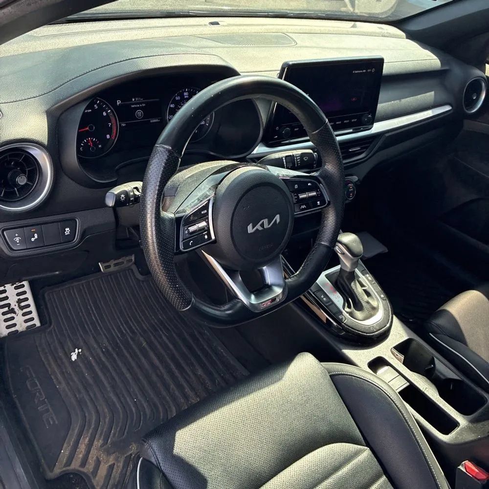 Used 2023 Kia Forte GT-Line w/ GT-Line Premium Package FWD image 7