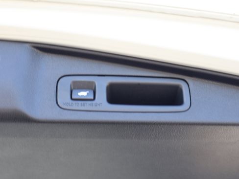 Used 2020 Honda CR-V Touring image 21