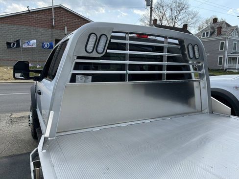 New 2025 Ford F550 4x4 SuperCab Super Duty w/ XLT Value Package image 12