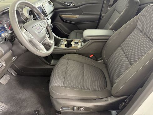 Used 2022 GMC Acadia SLE w/ Driver Convenience Package image 7