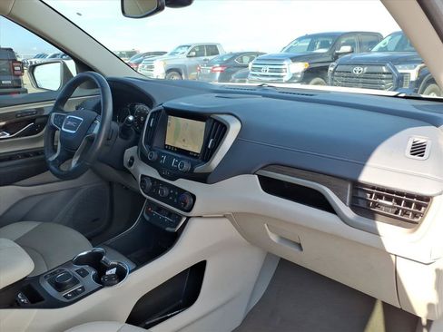 Used 2023 GMC Terrain Denali image 11