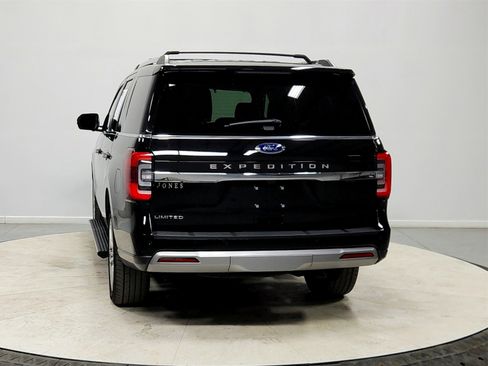 Used 2024 Ford Expedition Limited image 6