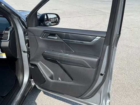 New 2026 GMC Acadia Elevation image 28