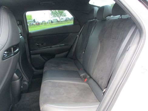 Used 2025 Hyundai Elantra N FWD image 11