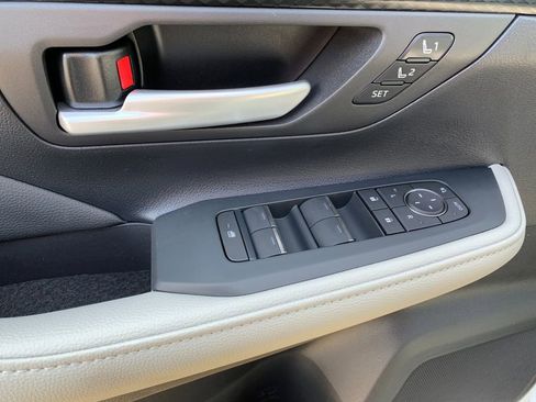 New 2026 Toyota Grand Highlander MAX Platinum image 12