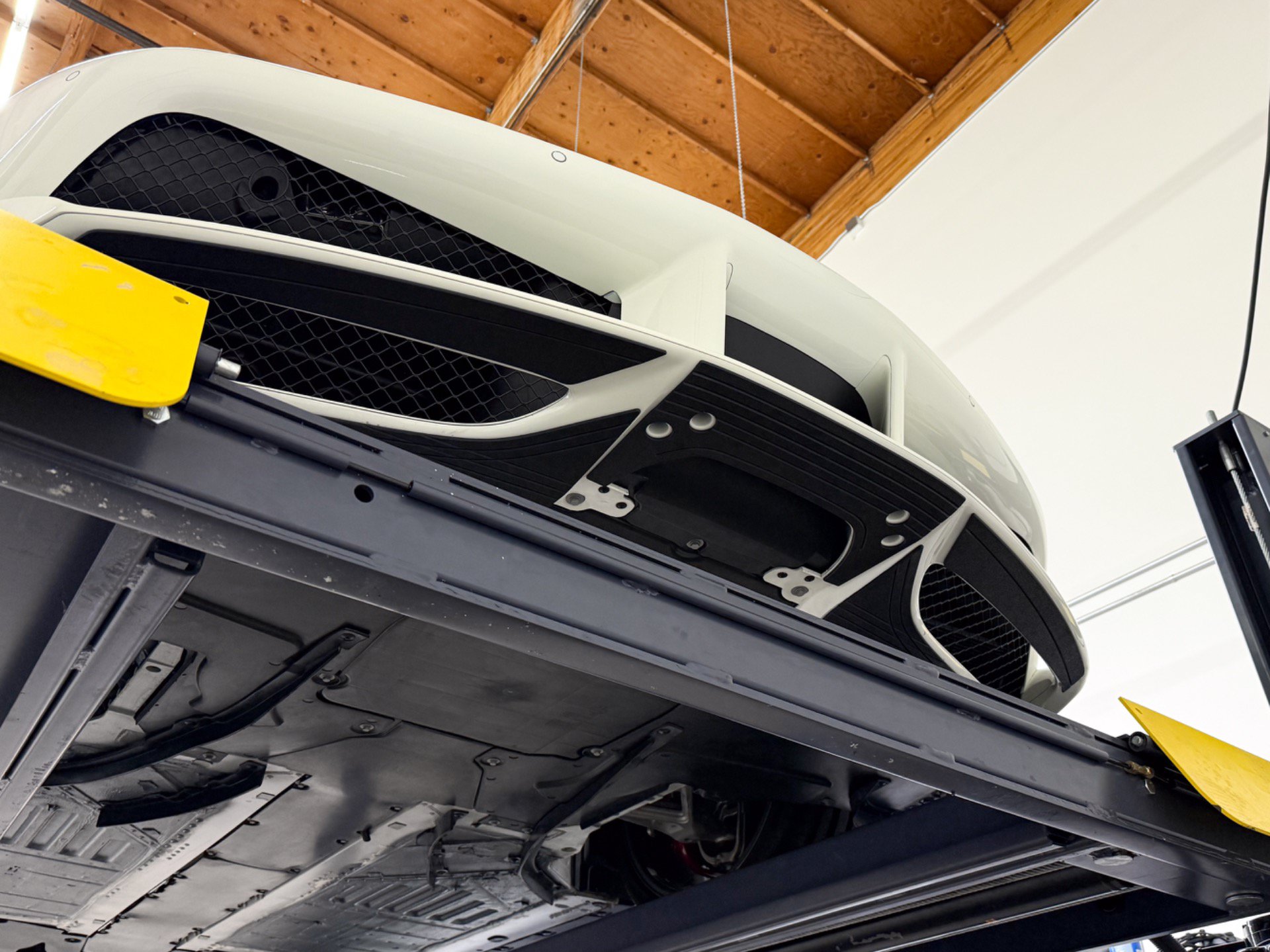 Used 2017 Ferrari 488 Spider RWD image 89