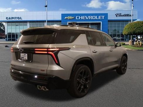 New 2026 Chevrolet Traverse RS w/ LPO, Floor Liner Package AWD/4WD image 3
