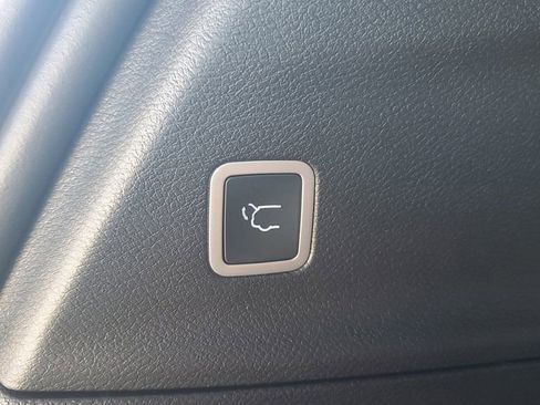 New 2026 Chrysler Pacifica Select image 10