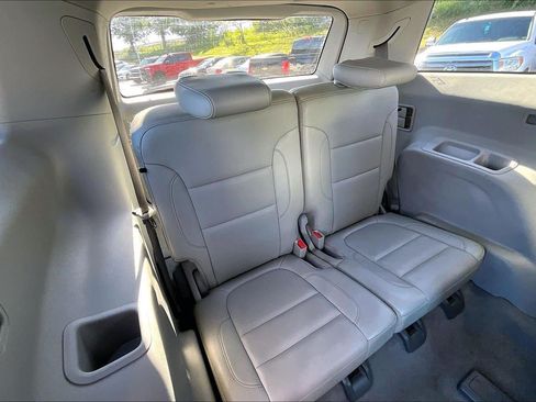 Used 2020 GMC Acadia SLT FWD image 24