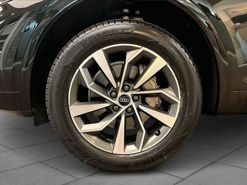 Used 2022 Audi Q5 2.0T Premium w/ Convenience Package image 11