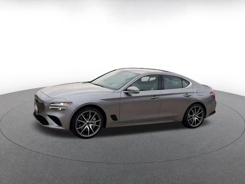 Used 2025 Genesis G70 2.5T image 8