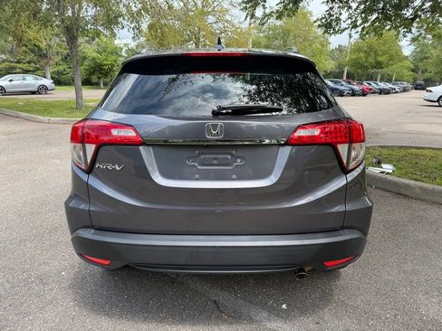 Used 2022 Honda HR-V EX image 5