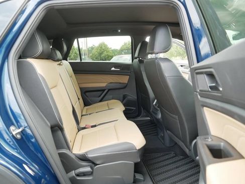 Certified 2023 Volkswagen Atlas Cross Sport SEL AWD/4WD image 19