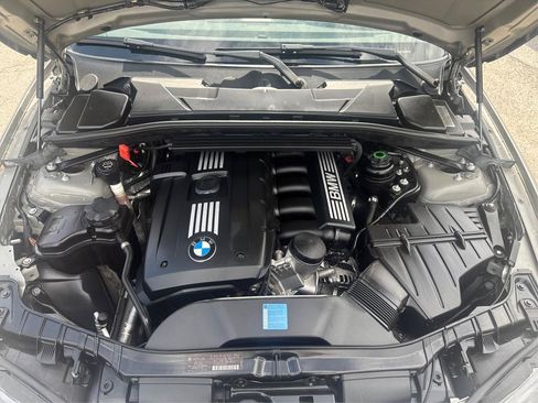 Used 2010 BMW 128i Convertible RWD image 10