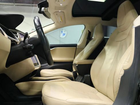 Used 2013 Tesla Model S image 19