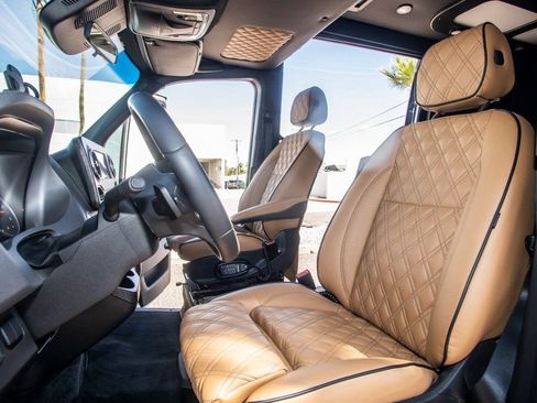 Used 2022 Mercedes-Benz Sprinter 3500 image 18