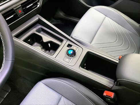 New 2026 Volkswagen Tiguan SE image 10