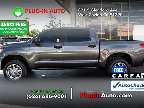 Used 2013 Toyota Tundra 4x4 CrewMax w/ Tow Pkg image 7