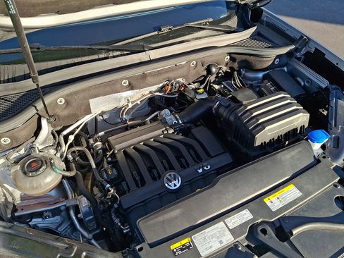 Used 2023 Volkswagen Atlas Cross Sport SEL Premium R-Line AWD/4WD image 30