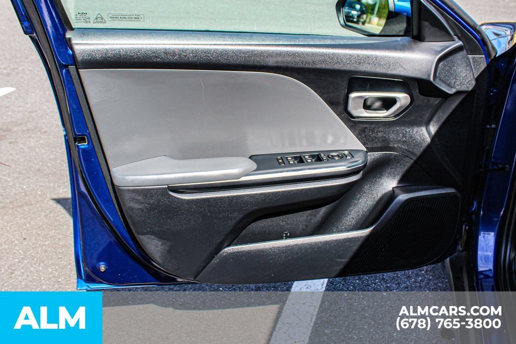 Used 2025 Kia K4 FWD image 37