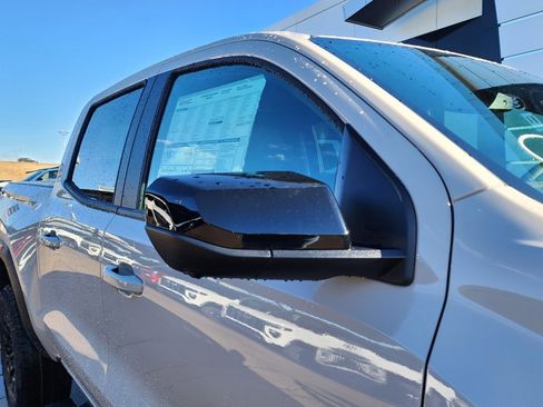 New 2026 GMC Canyon Elevation w/ Convenience Package image 11