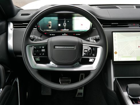 New 2025 Land Rover Range Rover SE image 6