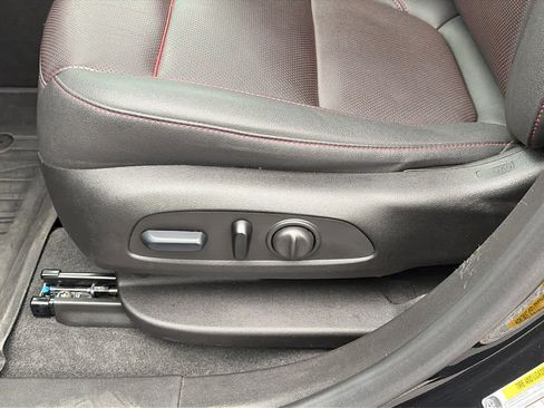 Certified 2024 Chevrolet Blazer RS w/ Enhanced Convenience Package image 8