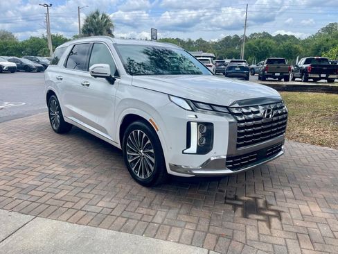 Used 2025 Hyundai Palisade Calligraphy FWD image 8