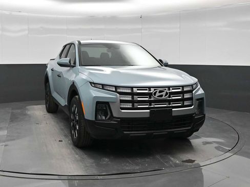 New 2026 Hyundai Santa Cruz SE FWD image 2