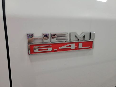 Used 2022 RAM 2500 Big Horn w/ Level C Equiment Group AWD/4WD image 23