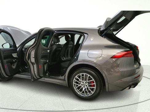 Used 2023 Maserati Grecale GT AWD/4WD image 12
