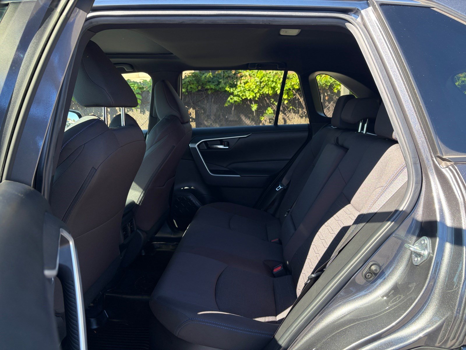 Certified 2022 Toyota RAV4 SE w/ Convenience Package AWD/4WD image 25