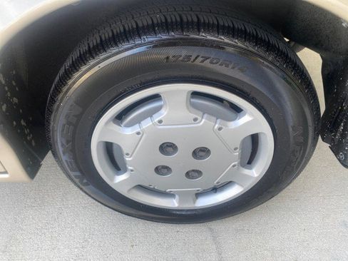 Used 1995 Saturn S-Series SL1 image 80