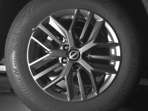 Used 2026 Nissan Rogue SV FWD image 18