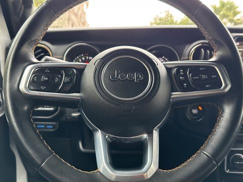 Used 2021 Jeep Wrangler Unlimited Sahara image 22