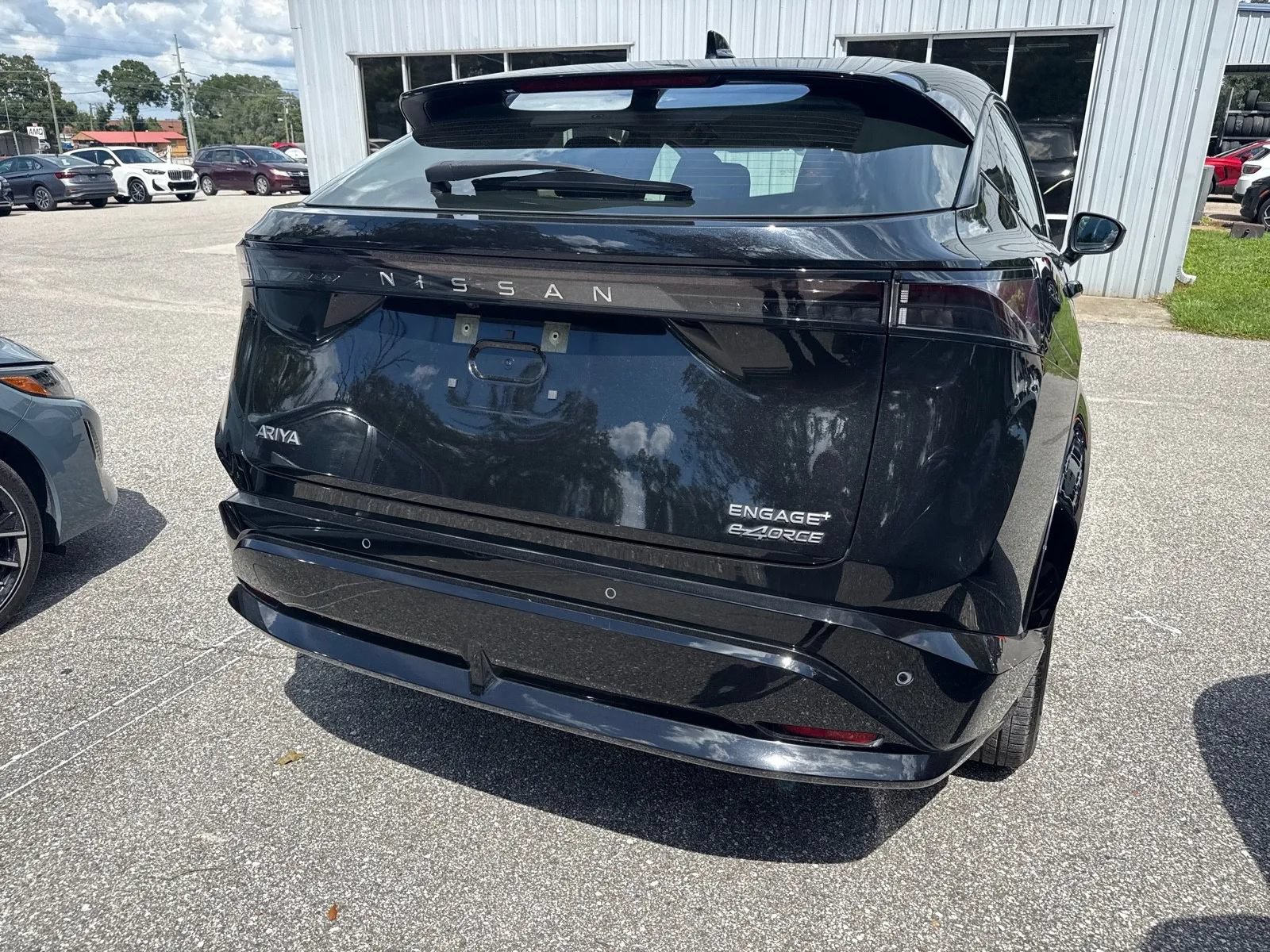 Used 2024 Nissan Ariya AWD image 8