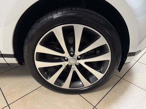 Used 2024 Land Rover Range Rover Evoque S image 26